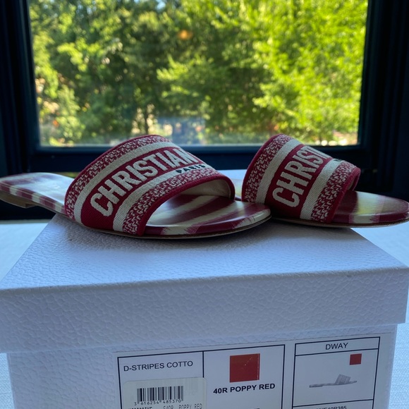 DIOR Dway Slides in Poppy Red - Picture 2 of 5